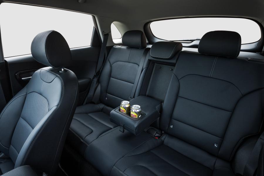 Интерьер Kia Niro 2016 года  (WW) (фото 3 из 40)